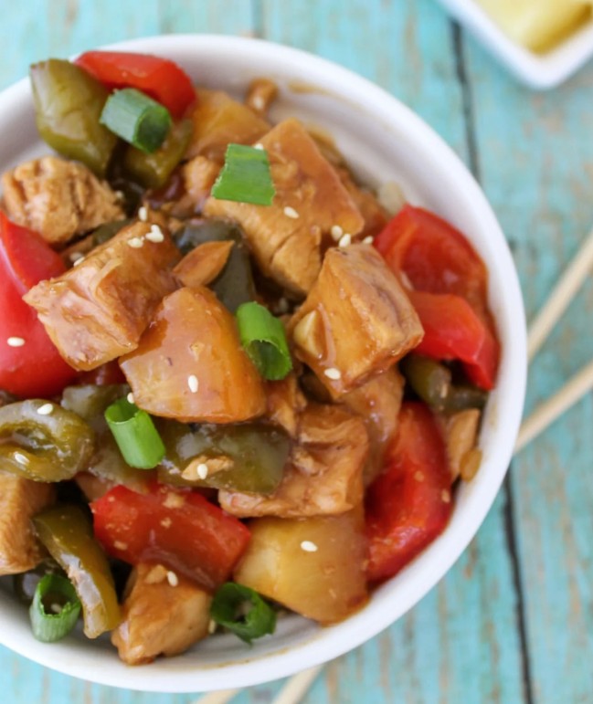 How to Make Tender Slow Cooker Sweet and Sour Chicken