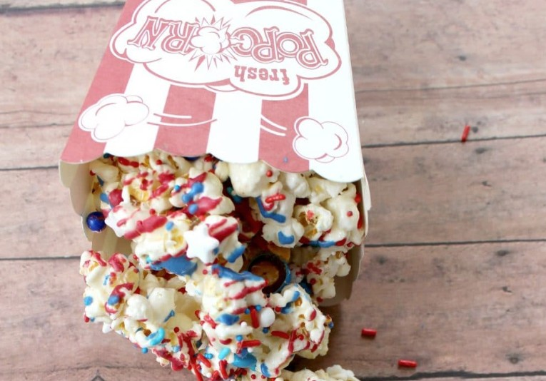 Easy Patriotic Popcorn Recipe for 4th of July Celebrations 2025