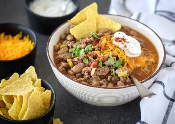 The Best Money-Saving Chili Recipe Using Your Slow Cooker