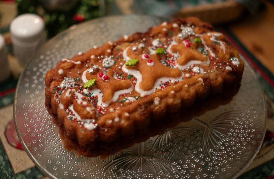 40+ Best Cakes for Your Holiday Table (Easy, Crowd-Pleasers)